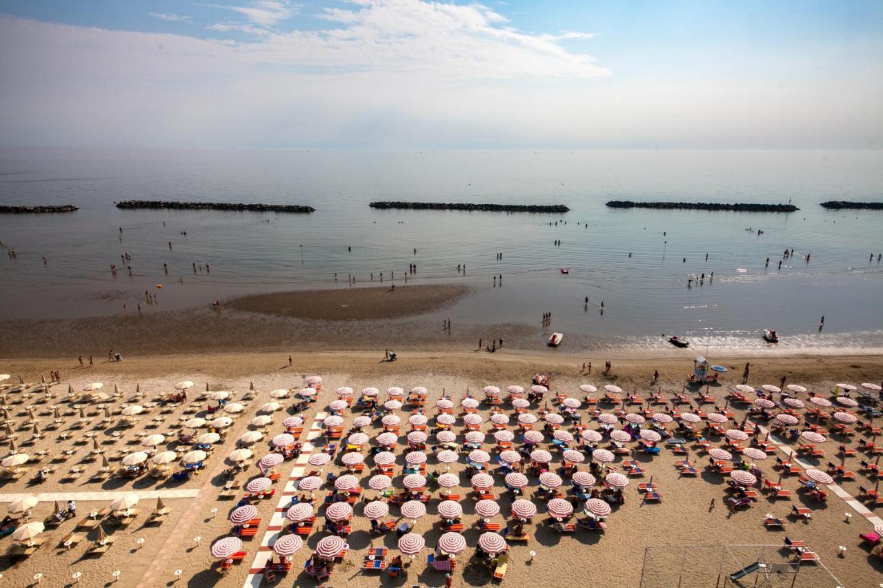 Hotel Majestic Bellaria-Igea Marina Luaran gambar