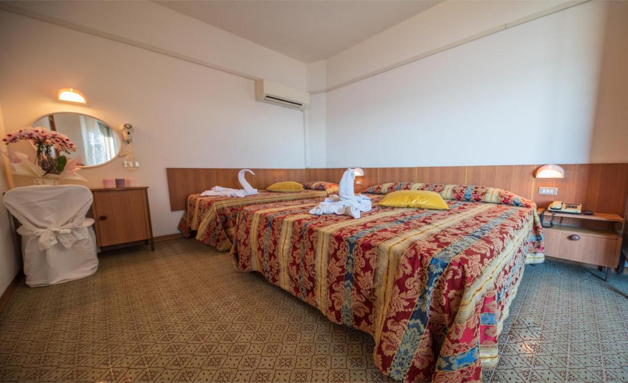 Hotel Majestic Bellaria-Igea Marina Luaran gambar